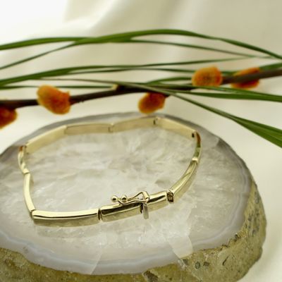 Gold bar link bracelet | 19 cm Image 2 of Gold bar link bracelet | 19 cm