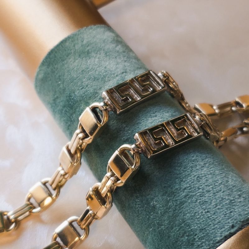 Image 2 of Two-tone gold fantasy link chain