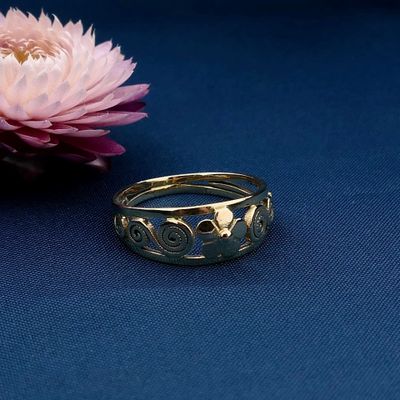 Image 2 of Vintage Gold Floral Ring