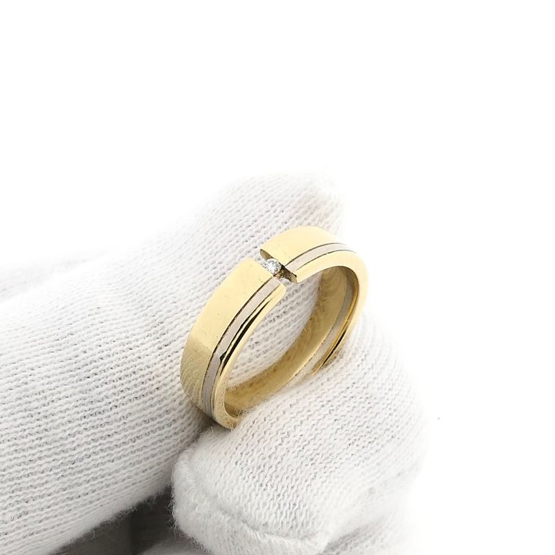 Image 9 of Bicolor Gold Ring with Diamond; 0.01 ct.