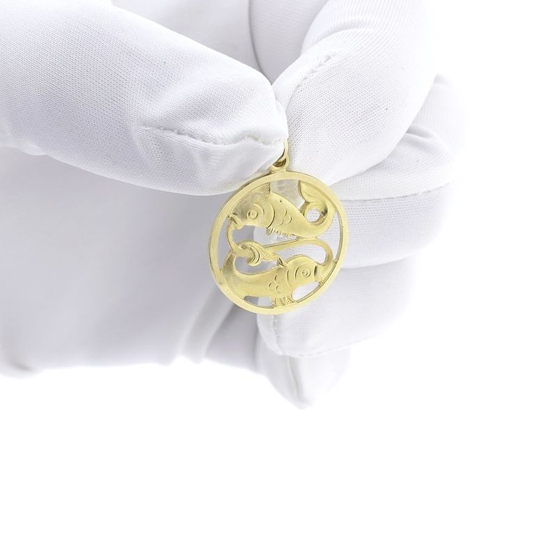 Image 12 of Gold zodiac sign pendant; Pisces