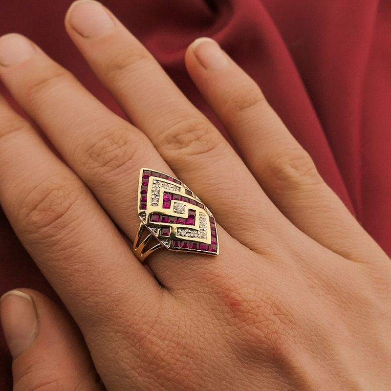 Image 4 of 18 carat gold ring with ruby and zirconia