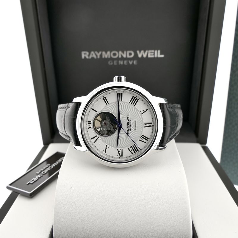 Image 8 of Raymond Weil Maestro 'Open Hearth' 2227-STC-00659; Automatic men's watch