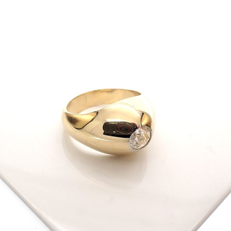 Image 3 of Gold ring with large diamond 0.40 ct.