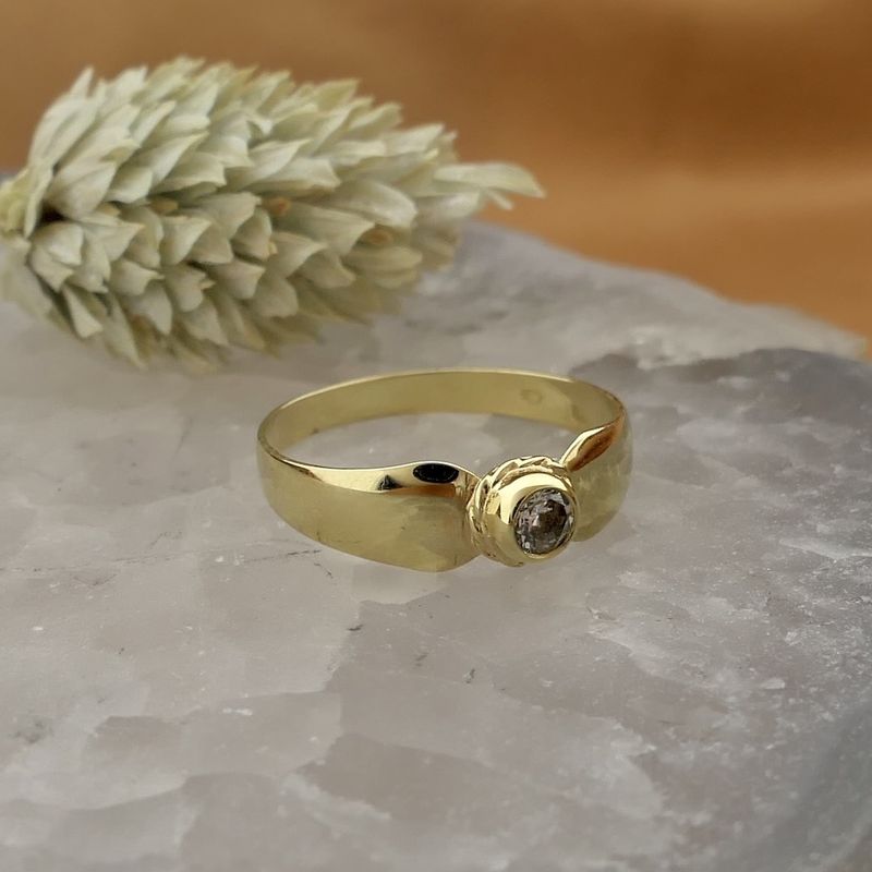 Image 2 of Gold solitaire ring with zirconia