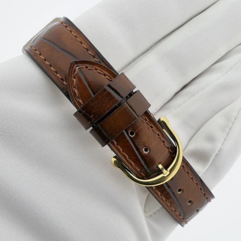 Image 21 of IWC Schaffhausen 'Shark Fin Ref. 512'; Vintage 18k gold men's watch