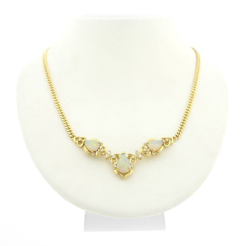 Image 1 of 18-karat gold necklace with a fixed pendant; Opal and diamond 0.46 ct. | 43 cm