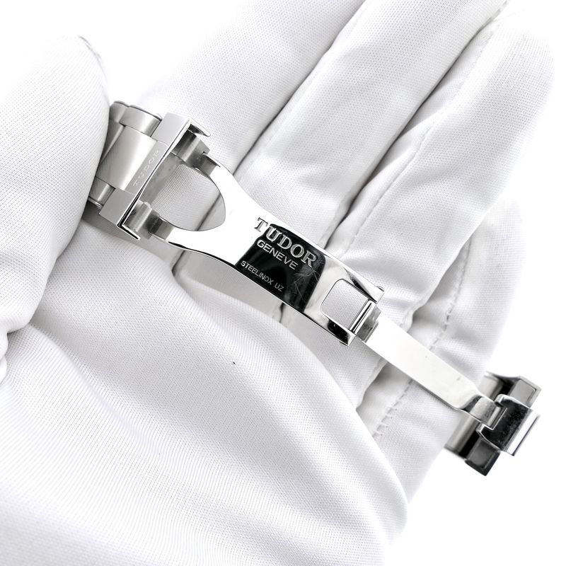 Image 18 of Tudor Black Bay GMT 'Opaline' M79830RB; Automatic men's watch