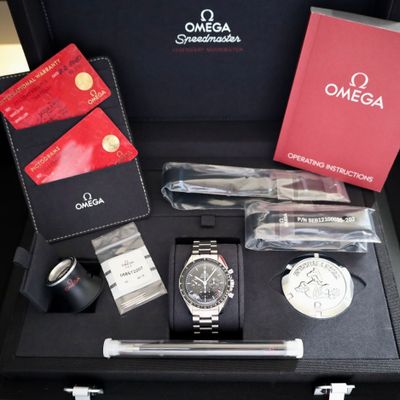 Image 2 of Omega Speedmaster Moonwatch 'Big Box' 311.30.42.30.01.005