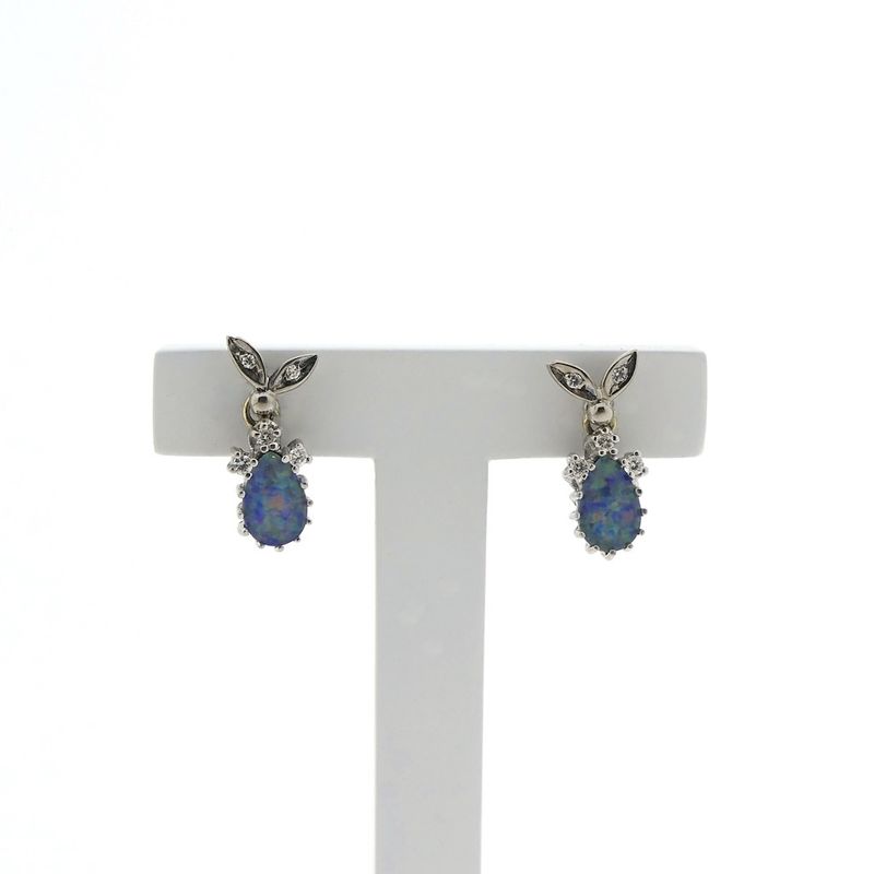 Image 1 of White gold stud earrings with diamonds and triplet opal