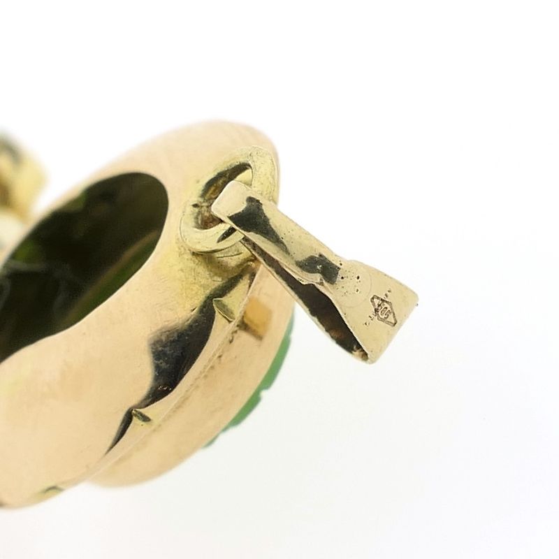 Image 7 of Vintage gold pendant with cluster of gemstones