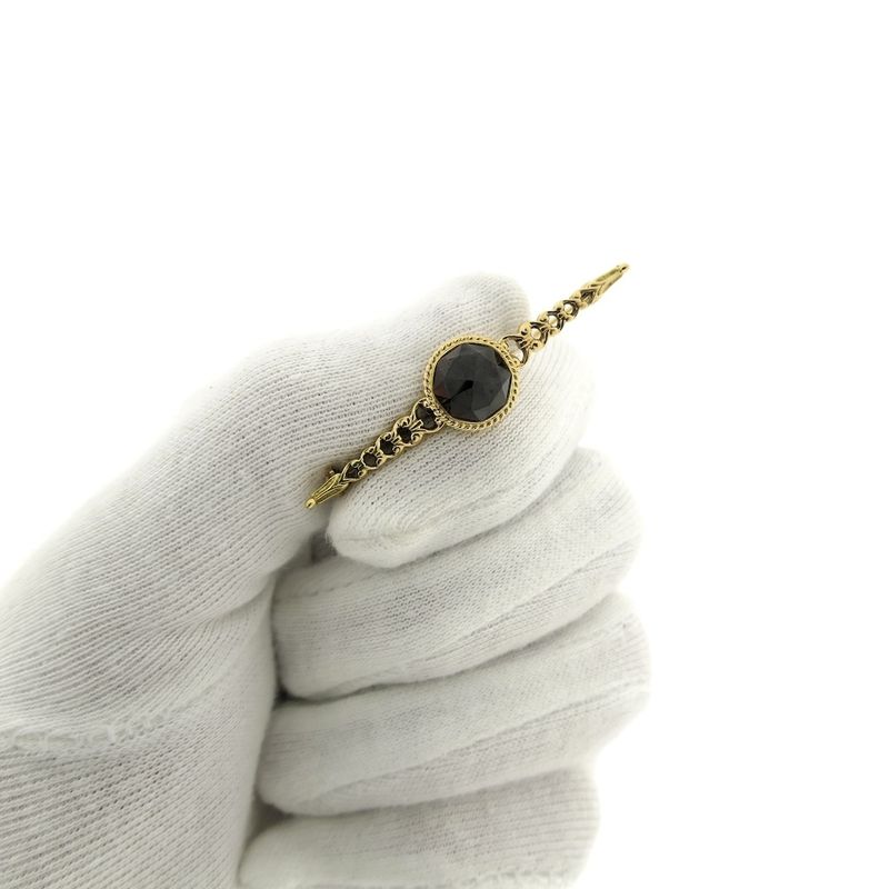 Image 9 of Antique gold brooch with garnet.