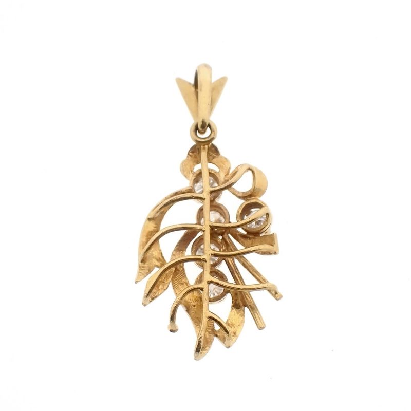 Image 7 of 20 carat gold pendant with diamonds | 0.30 ct.