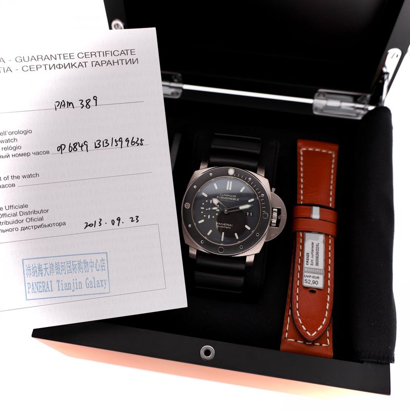 Image 7 of Panerai Luminor Submersible PAM00389; Automatic Watch