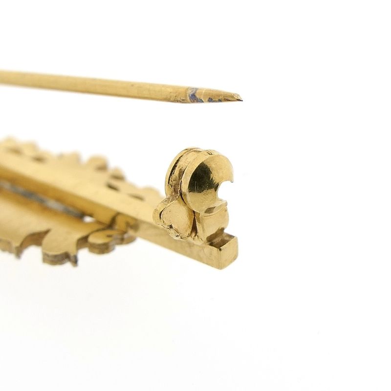 Image 9 of Gold brooch of the coat of arms of The Hague