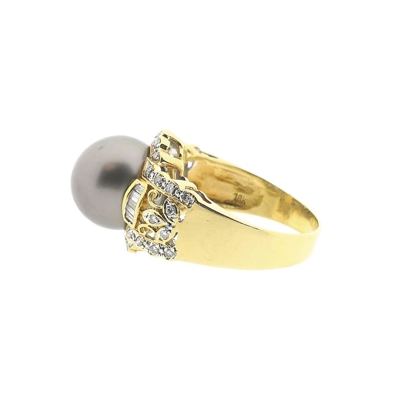 Image 8 of Gold ring with Tahitian pearl and diamond 0.46 ct.