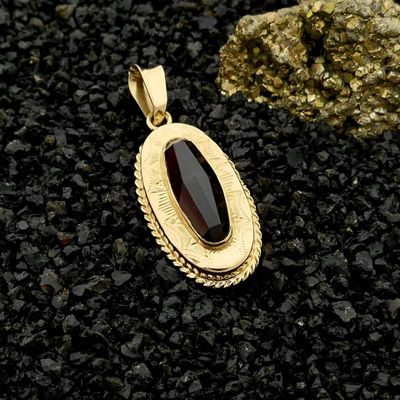 Image 2 of Vintage Gold Pendant with Garnet