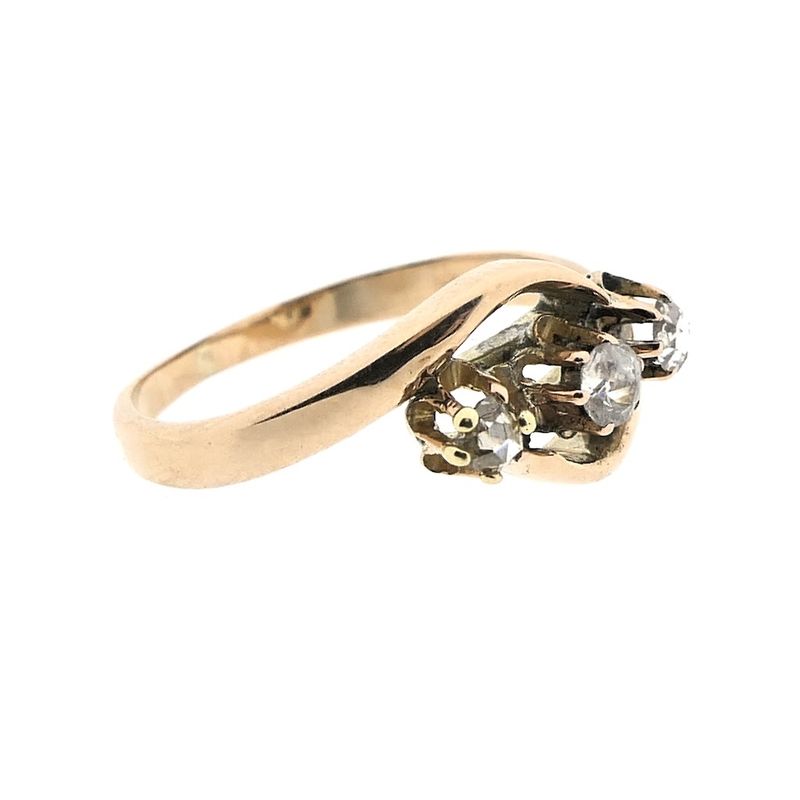 Image 5 of Gold ring with diamonds; 0.19 ct.