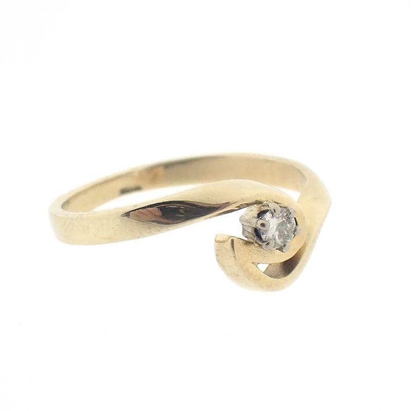 Image 8 of Gold solitaire ring with diamond; 0.07 ct.