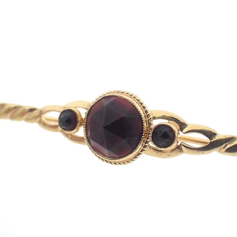 Image 4 of Vintage gold brooch with garnet