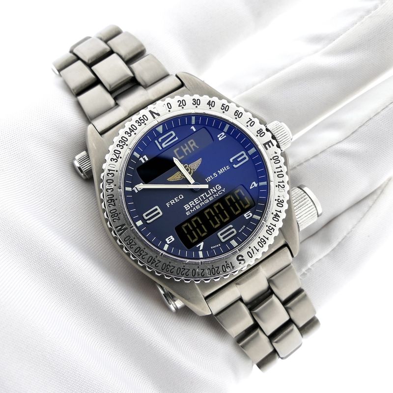 Image 7 of Breitling Emergency Professional E56121; Titanium men's watch with 121.5MHz emergency transmitter