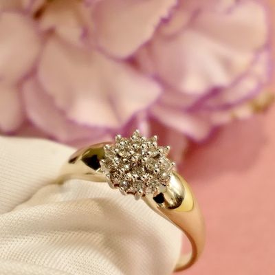 Image 2 of Gold subtle entourage ring | Diamond 0.19 ct.