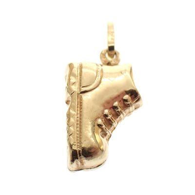 Image 1 of Gold pendant of a shoe