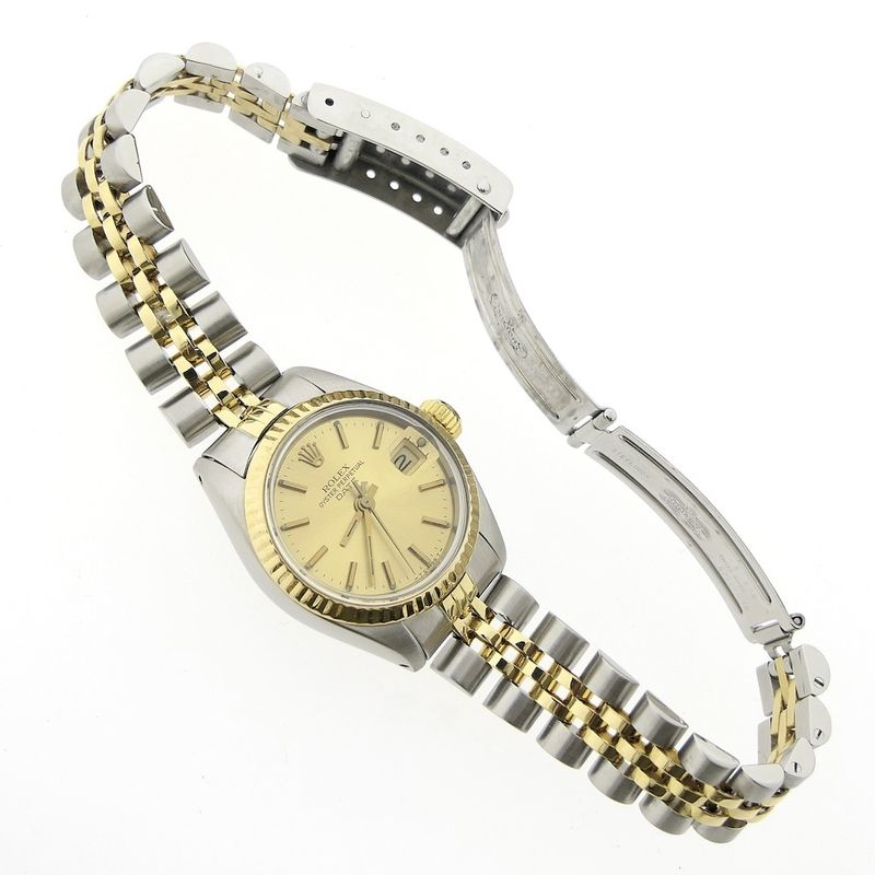 Image 14 of Rolex Datejust 26mm 'Full-Set'; Gold/steel women's watch