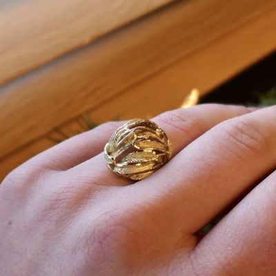 Gold ring with leaves Image 2 of Gold ring with leaves