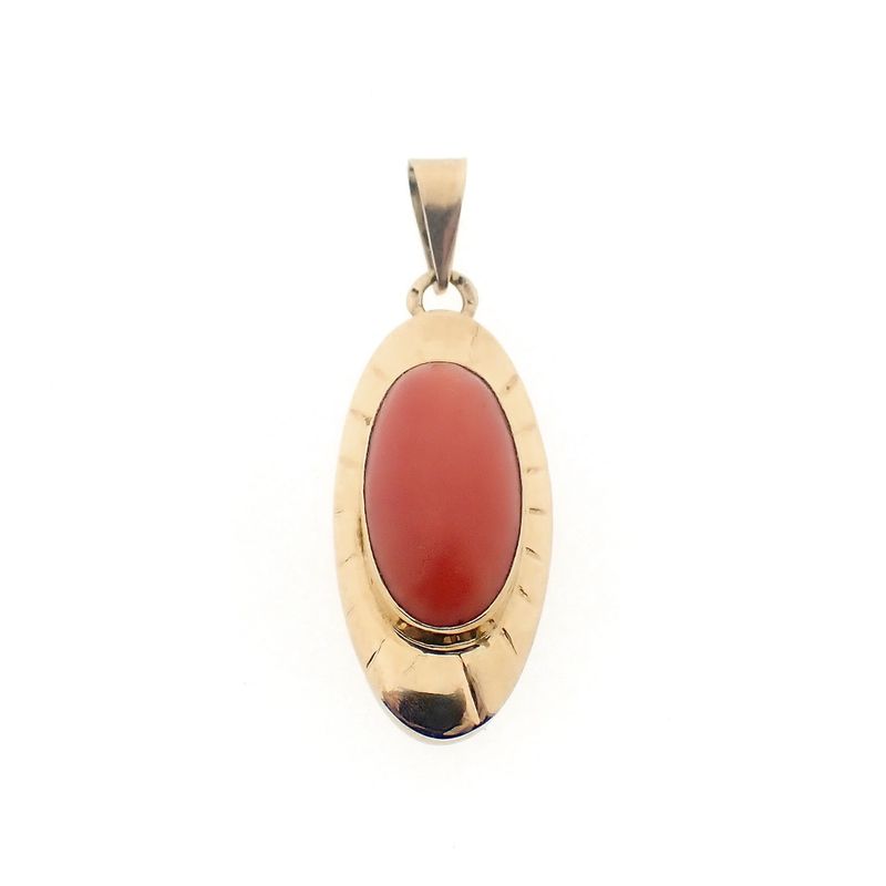 Image 1 of Gold pendant with blood coral