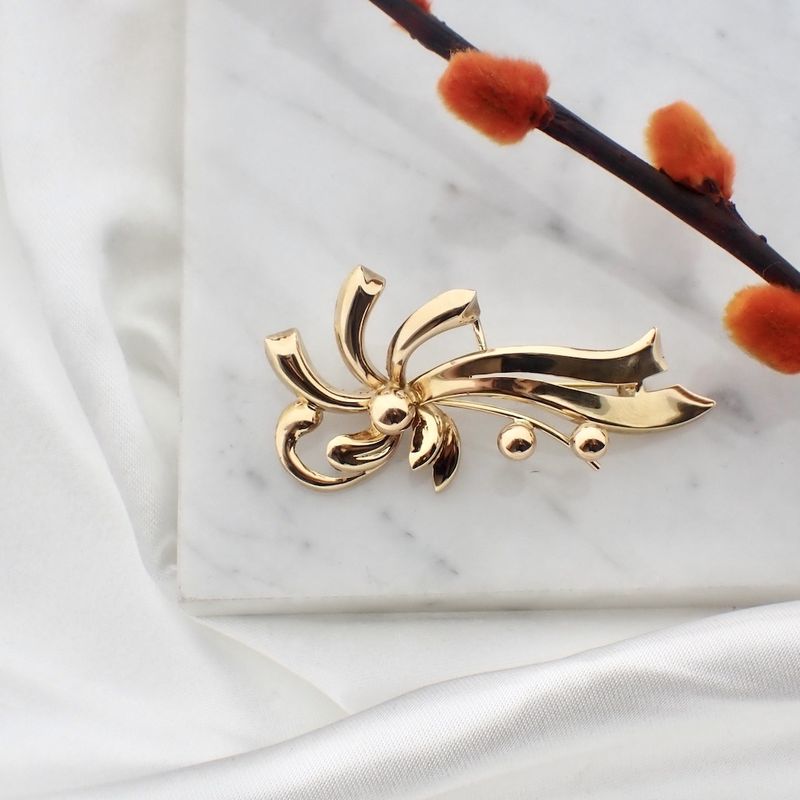 Image 2 of Golden fantasy brooch