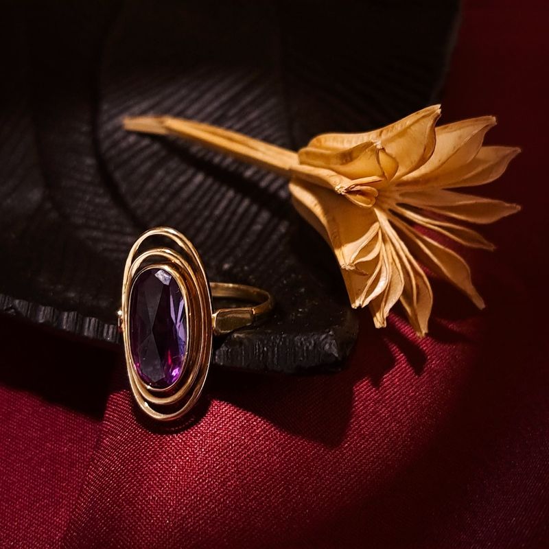 Image 2 of Gold ring with amethyst | Vintage