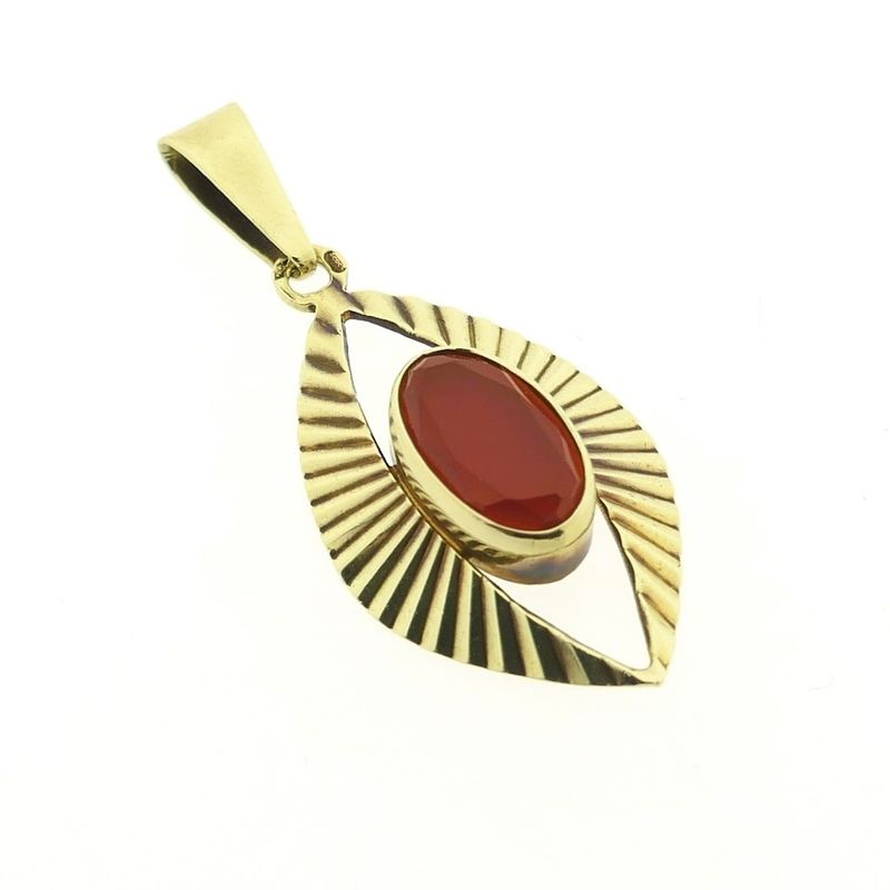 Image 8 of Vintage gold pendant with carnelian.