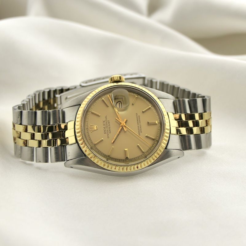 Image 12 of Rolex Datejust 1601 'Full-set'; Vintage automatic watch from 1977