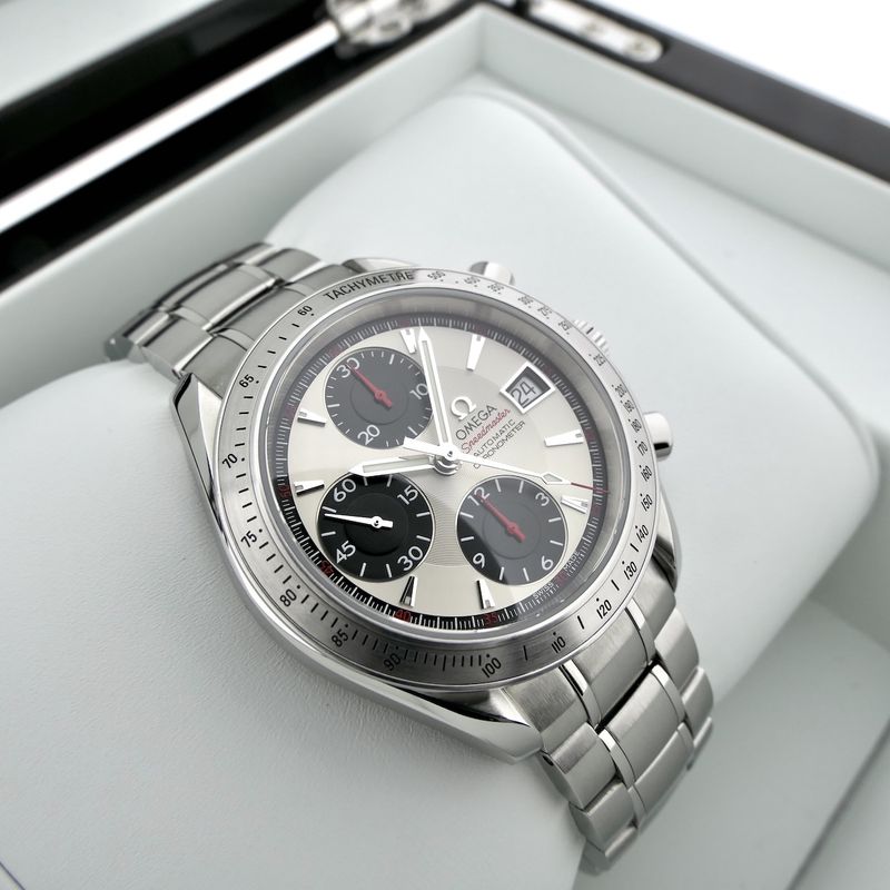 Image 19 of Omega Speedmaster Date Chronometer 3211.31.00; Chronograph men's watch