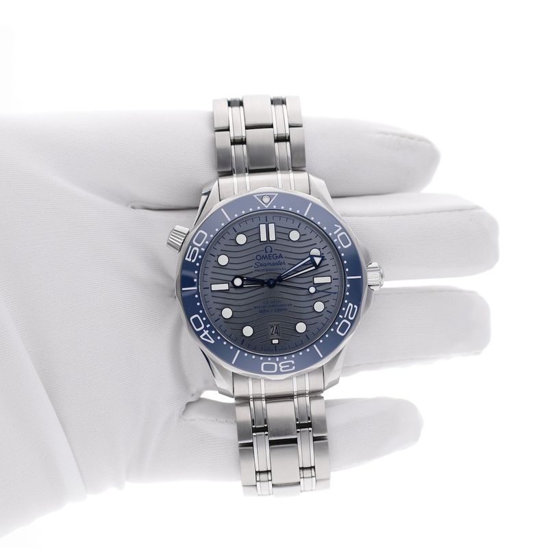 Image 12 of Omega Seamaster 300m Co-Axial Master Chronometer 42mm 210.30.42.20.06.001; Automatic men's watch