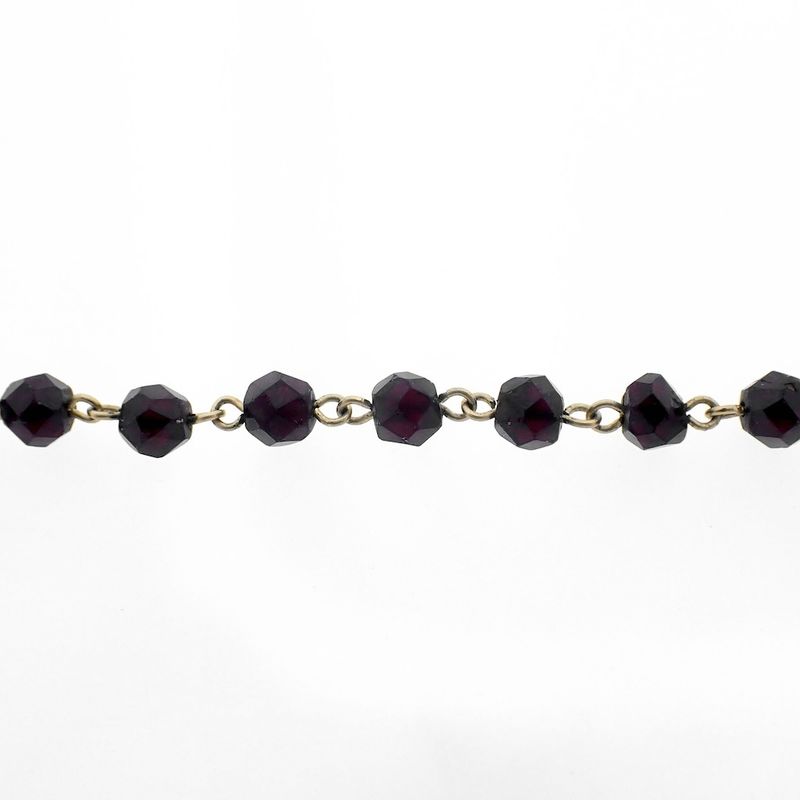 Image 13 of Garnet necklace with gold paston clasp; Antique/vintage | 47.5 cm