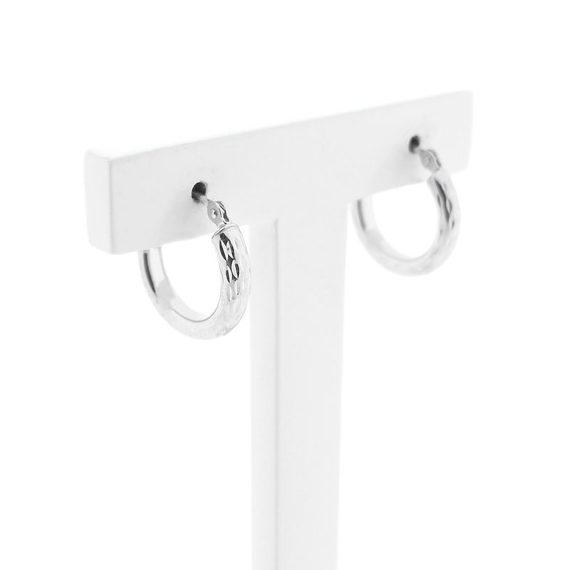 Image 3 of White gold earrings with engravings; Ø 15.8 mm