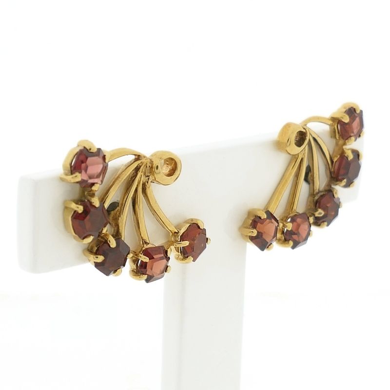 Image 6 of Gold stud earrings with garnet
