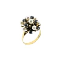Gold cocktail ring with pearls and sapphire