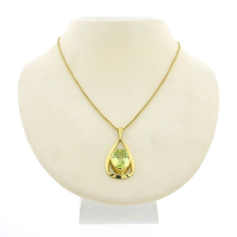 Image 6 of Gold pendant with synthetic gemstone from the 60s