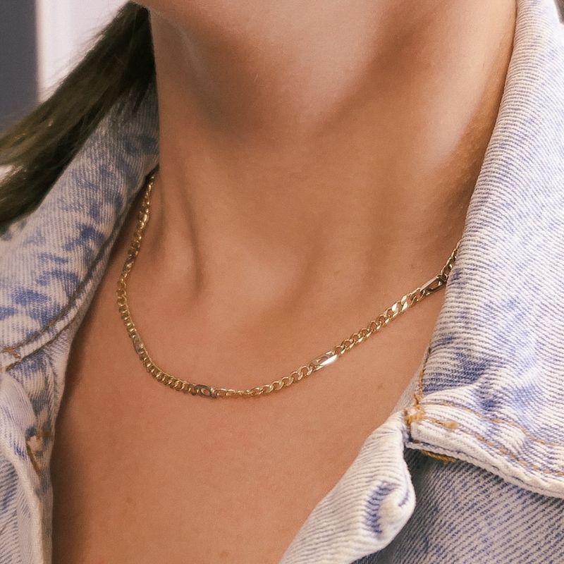 Image 4 of Two-tone gold link chain