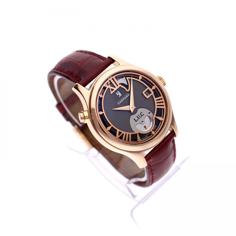 Afbeelding 4 van Chopard L.U.C. Strike One 161912-5002; 18k. Rosé Gouden Horloge