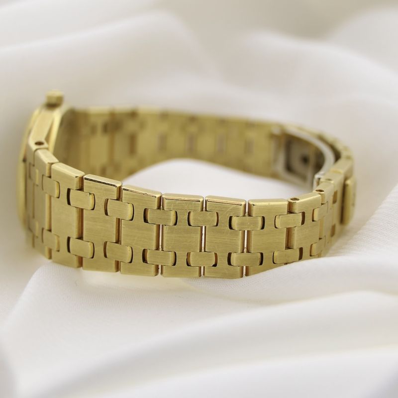 Image 17 of Audemars Piguet Royal Oak 66319BA; 18k gold women's watch with diamonds