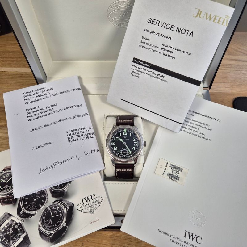 Afbeelding 11 van IWC Vintage Collection 'Pilot's Watch 1936' IW325401; Heren Horloge