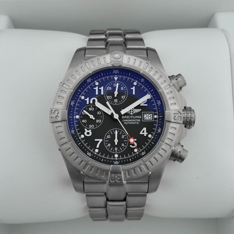 Image 19 of Breitling Chrono Avenger Titanium E13360; Chronograph men's watch
