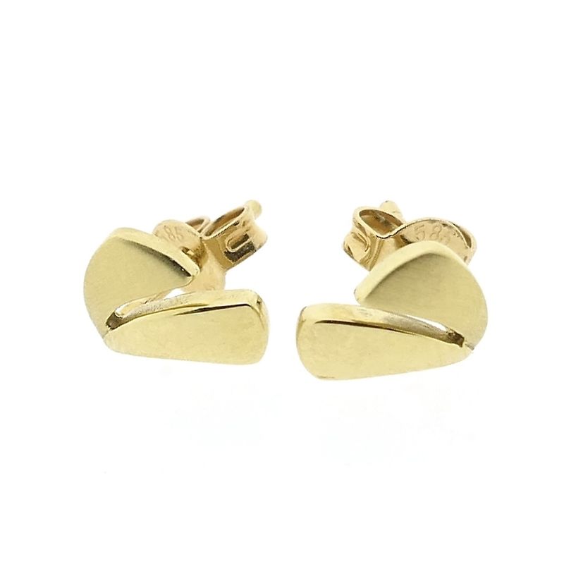 Image 11 of Golden subtle stud earrings