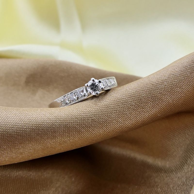 Image 2 of White gold ring with diamonds | 0.32 ct.