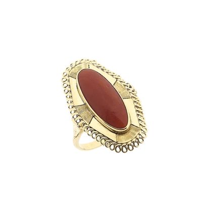 Gold ring with red coral | Vintage/antique Image 1 of Gold ring with red coral | Vintage/antique