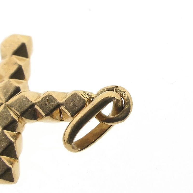 Image 8 of Gold pendant of a cross